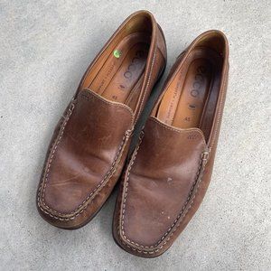 ⭐️ 5/$50 - Ecco Brown Vegetable Tanned Leather Loafers - size 11